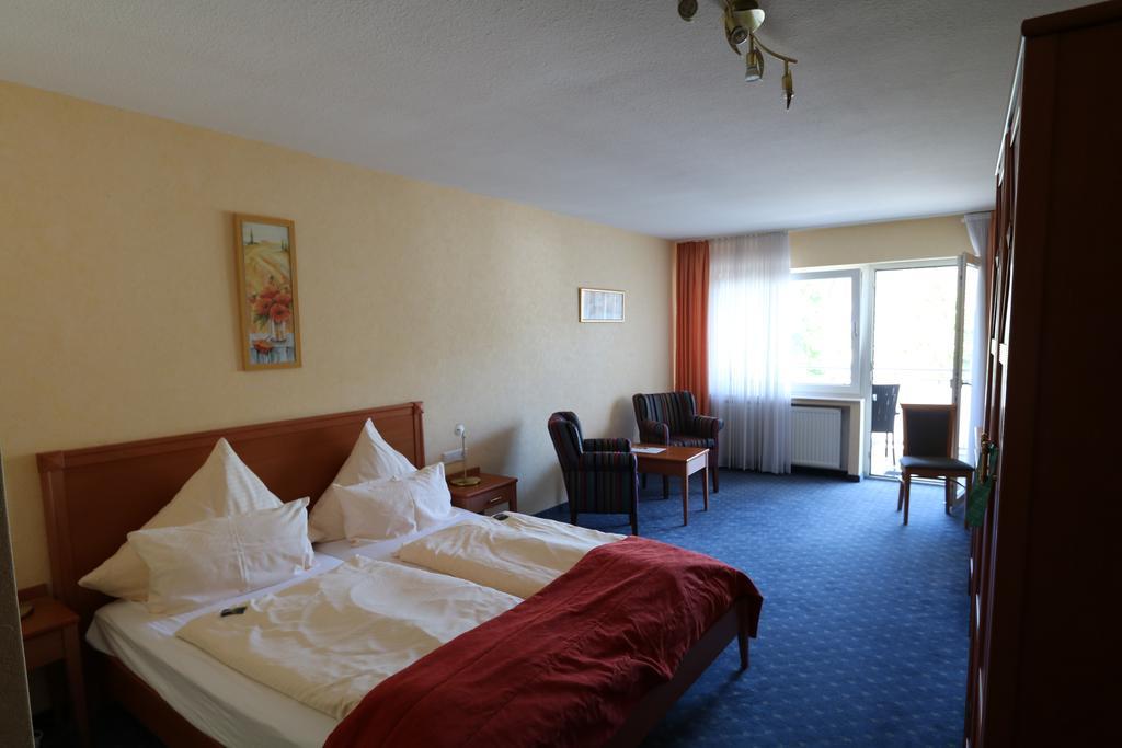 Hotel Aennchen Bad Neuenahr-Ahrweiler Luaran gambar